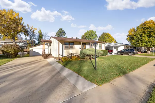 Beyond the Listing: 2417 Lockwood Dr, Rapid City, SD,Renee Sales