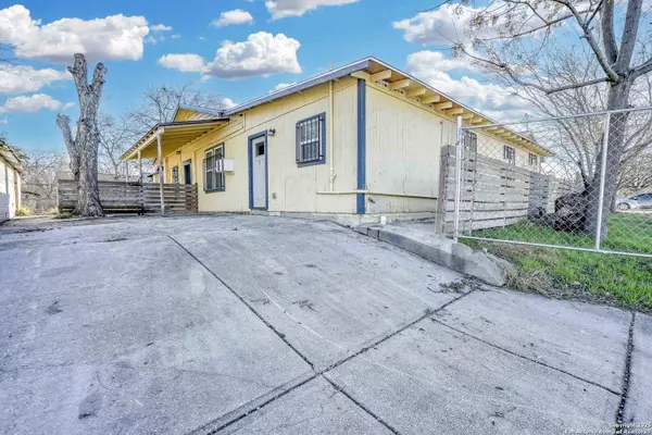 1114 San Marcos, San Antonio, TX 78207