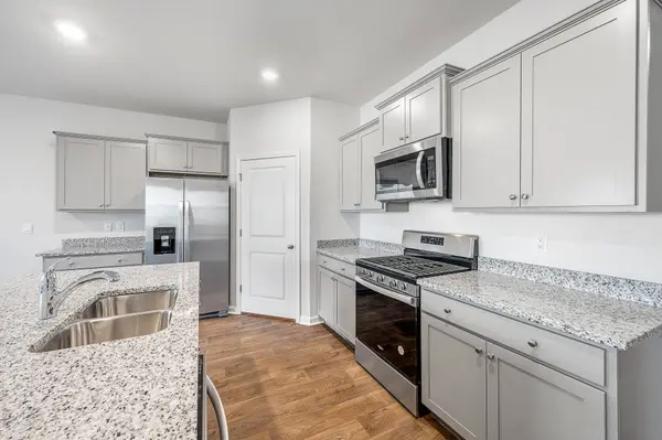 186 Lagoona Dr, Summerville, SC 29483