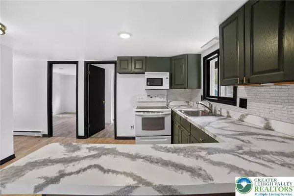 129 Mahoning DR, Coolbaugh Twp, PA 18347