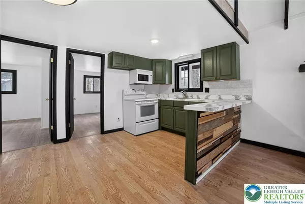 129 Mahoning DR, Coolbaugh Twp, PA 18347