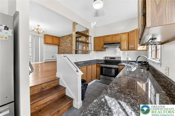 275 Sally Ann Furnace RD, Longswamp Twp, PA 19539