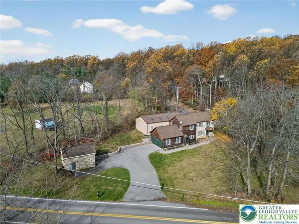 275 Sally Ann Furnace RD, Longswamp Twp, PA 19539