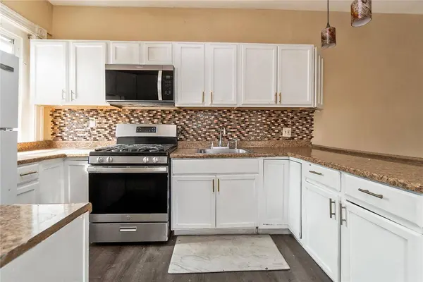 126 2nd ST #Apt. 2, Allentown City, PA 18101