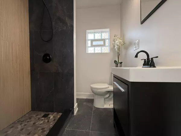 9304 S Justine Street, Chicago, IL 60620