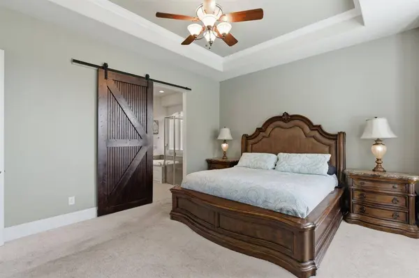 400 Ridgewood Drive, Lewisville, TX 75067