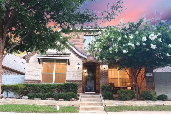 717 10th Street, Argyle, TX 76226