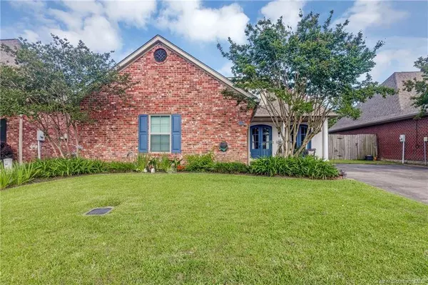 2201 La Cache DR, Lake Charles, LA 70601