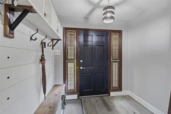 1606 Whispering Woods DR, Lake Charles, LA 70633