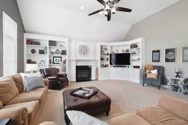 7257 Clawson Ct, West Chester, OH 45069