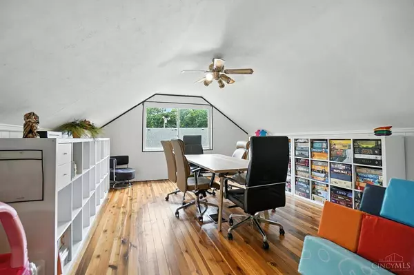 3766 Aikenside Ave, Cincinnati, OH 45213