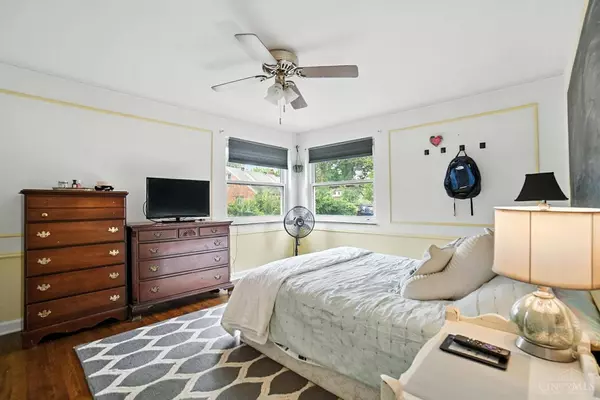 3766 Aikenside Ave, Cincinnati, OH 45213