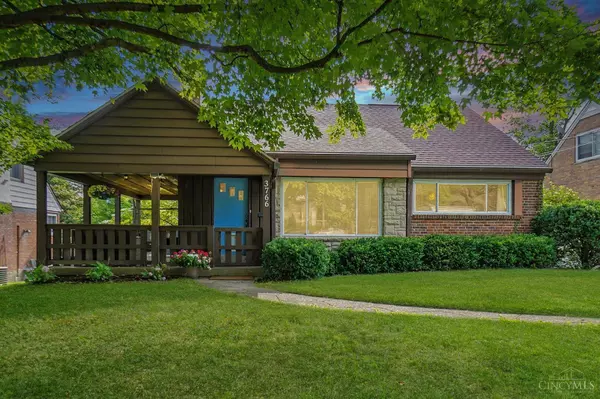 3766 Aikenside Ave, Cincinnati, OH 45213