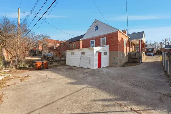 8415 Mayfair St, Cincinnati, OH 45216
