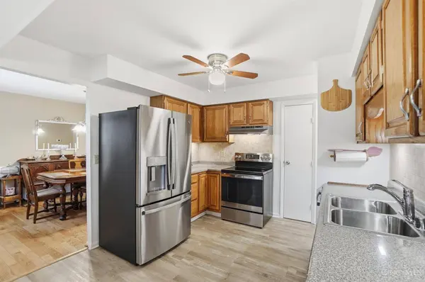7771 Kennesaw Dr, West Chester, OH 45069