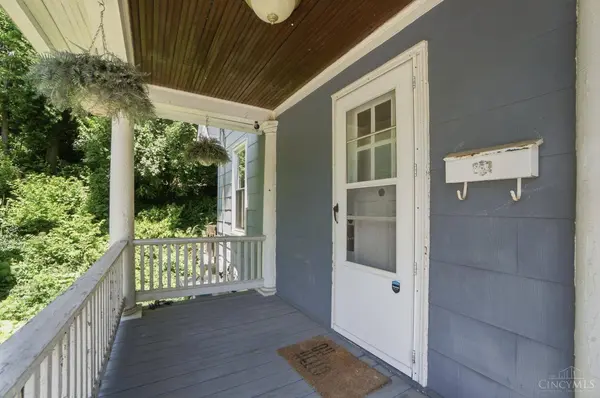4051 Paxton Ave, Cincinnati, OH 45209