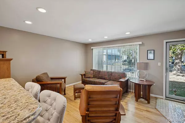 496 Langley Boulevard, Clawson, MI 48017