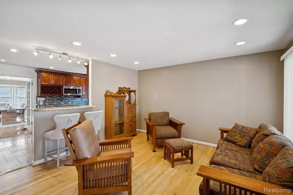 496 Langley Boulevard, Clawson, MI 48017