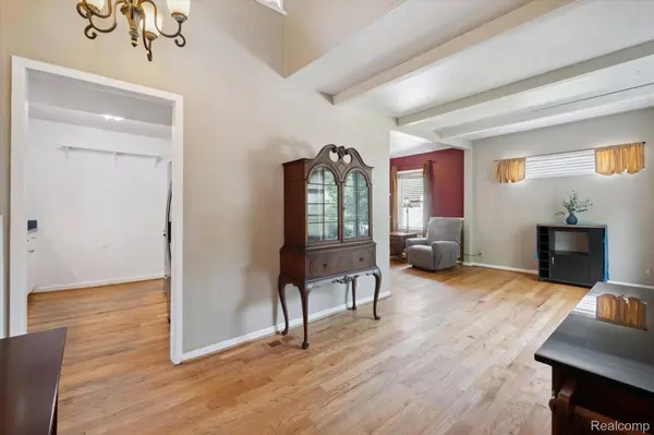 3047 Cumberland RD, Berkley, MI 48072