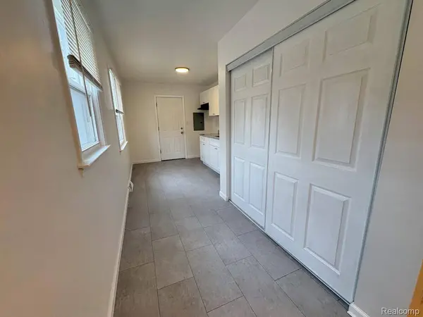 12524 Prospect AVE, Warren, MI 48089