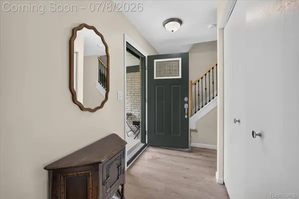 53962 Kirk CT, New Baltimore, MI 48047