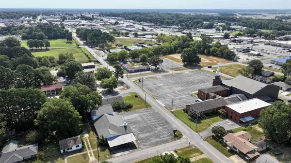 1600 E Moore Avenue, Searcy, AR 72143