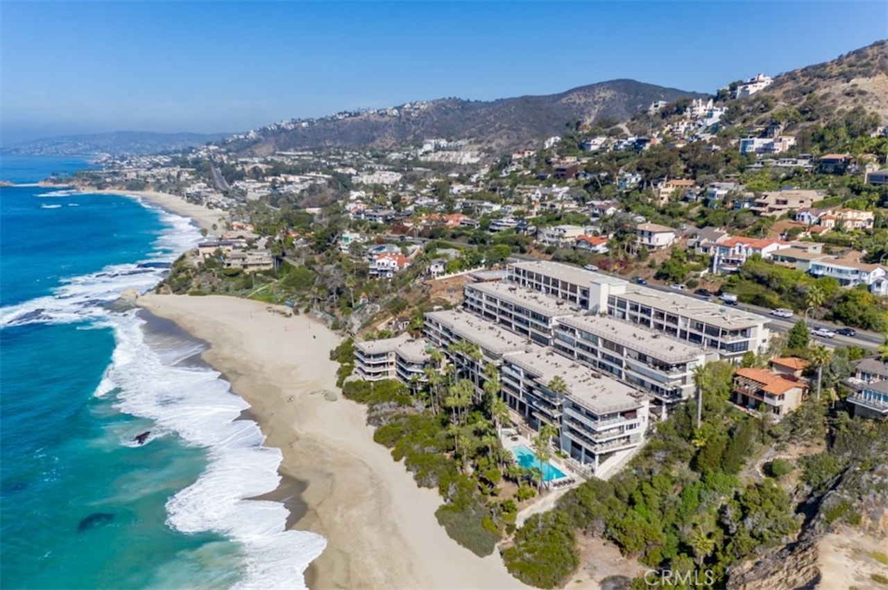 Laguna Royale Condos