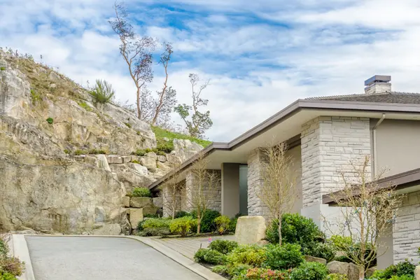 Single-Story Homes in Laguna Niguel: Where to Find Them, What They Cost, and Why Demand Keeps Rising