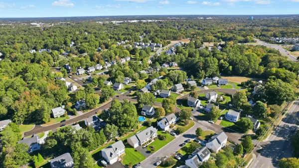 5 Walkable Neighborhoods in Henrico County You’ll Love,Mary Soroka