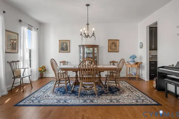 215 Lauradell RD, Ashland, VA 23005