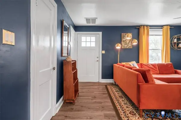 6805 Hermitage RD, Henrico, VA 23228