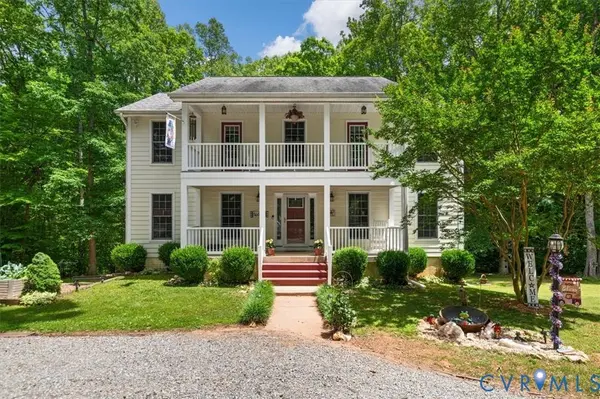 15476 Pine View LN, Beaverdam, VA 23015