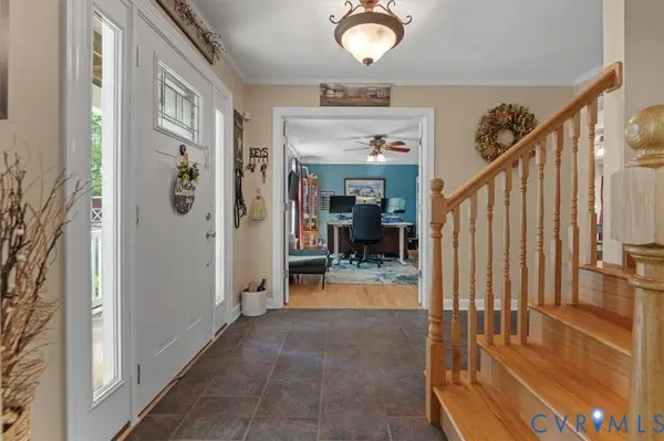 15476 Pine View LN, Beaverdam, VA 23015
