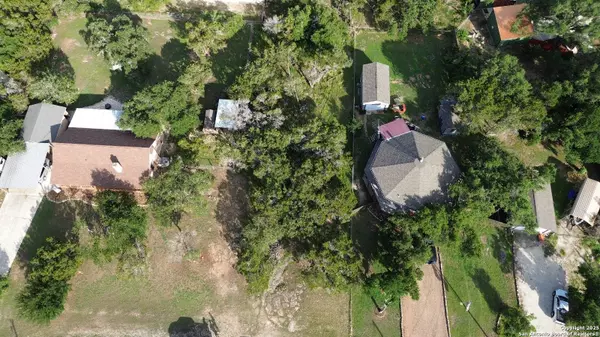 2045 Comfort, Canyon Lake, TX 78133