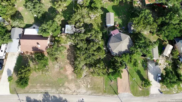 2045 Comfort, Canyon Lake, TX 78133