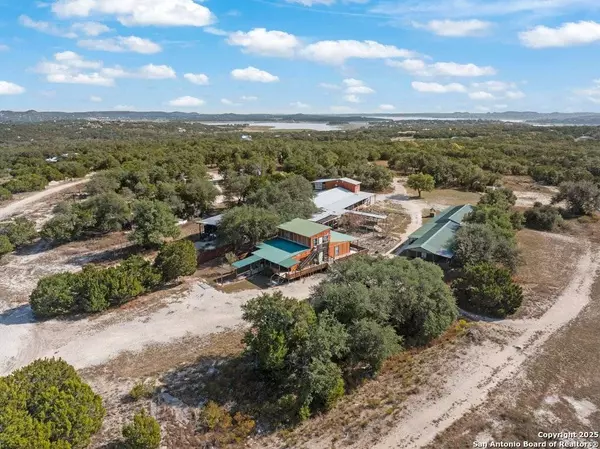 901 Cedar Rise, Canyon Lake, TX 78133