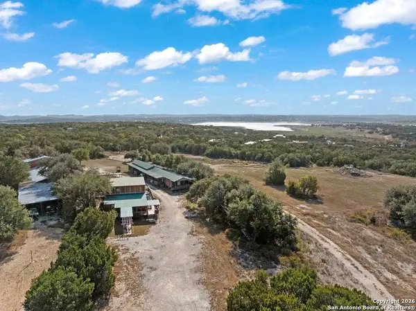 901 Cedar Rise, Canyon Lake, TX 78133