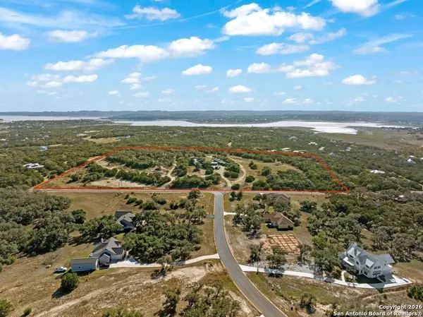 901 Cedar Rise, Canyon Lake, TX 78133
