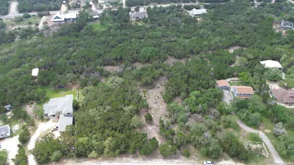 1240 HAPPY HOLLOW DR, New Braunfels, TX 78132