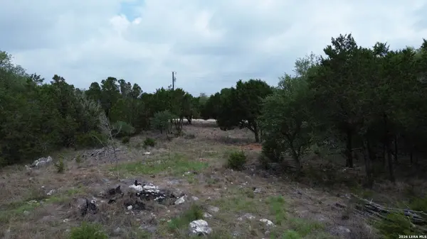 1240 HAPPY HOLLOW DR, New Braunfels, TX 78132
