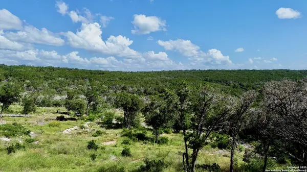 416 HILLTOP RDG, New Braunfels, TX 78132