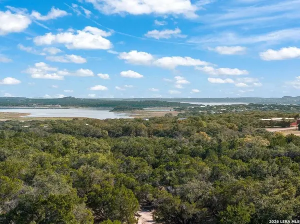 901 CEDAR RISE DR, Canyon Lake, TX 78133