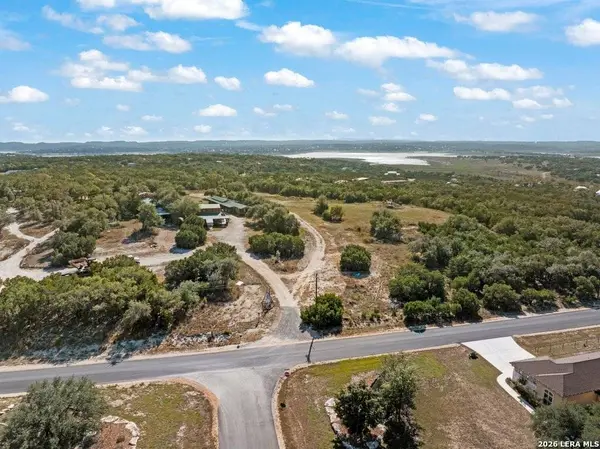 901 CEDAR RISE DR, Canyon Lake, TX 78133