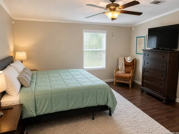 6020 Apache Moon, Spring Branch, TX 78070