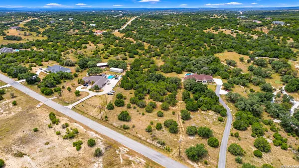 284 SWEET CLOVER DR, Spring Branch, TX 78070