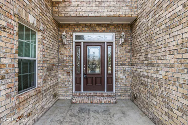 106 Blue Heron CIR, Sneads Ferry, NC 28460