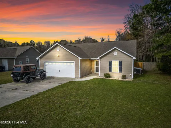 135 Chadwick Acres RD, Sneads Ferry, NC 28460