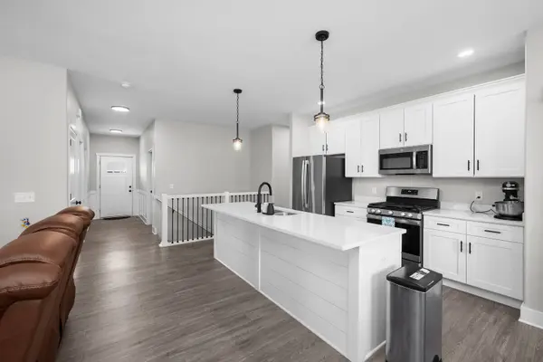 3098 Mary Leigh DR, Bettendorf, IA 52722