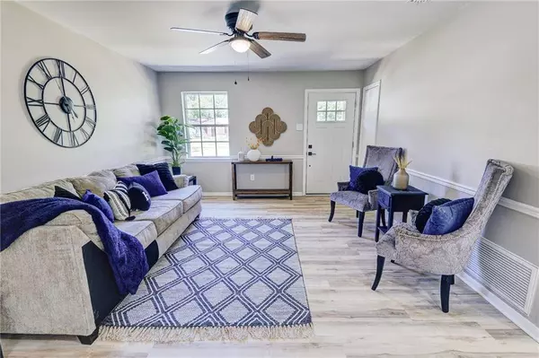 3240 Normandy DR E, Semmes, AL 36575