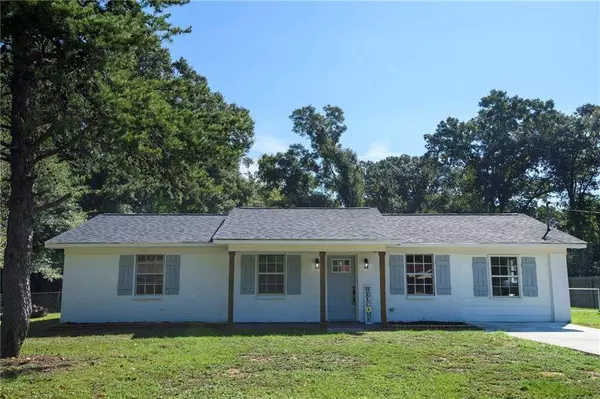 3240 Normandy DR E, Semmes, AL 36575